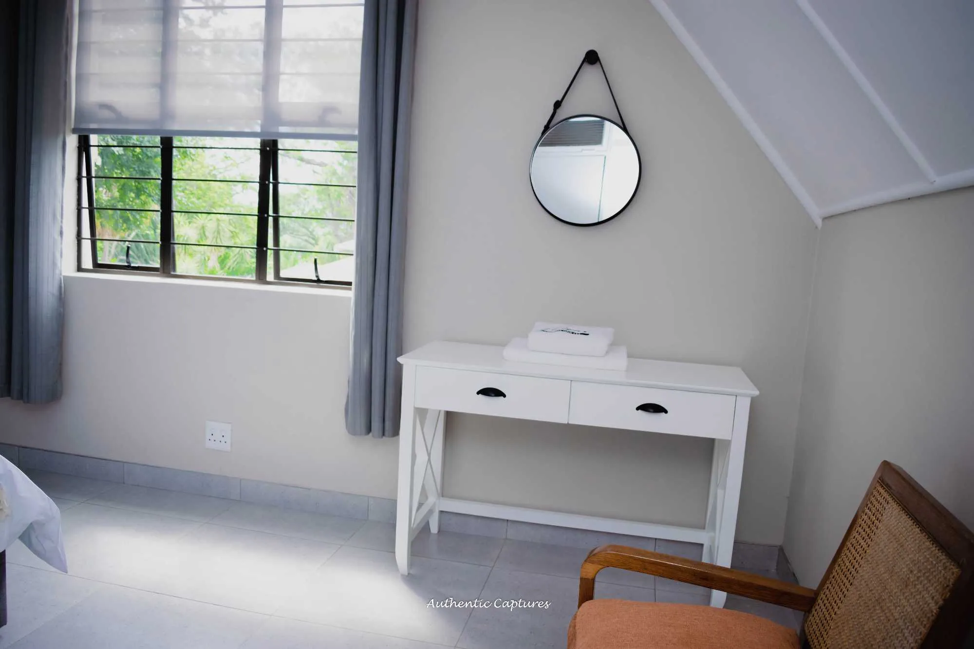 The Nelson 2 Room